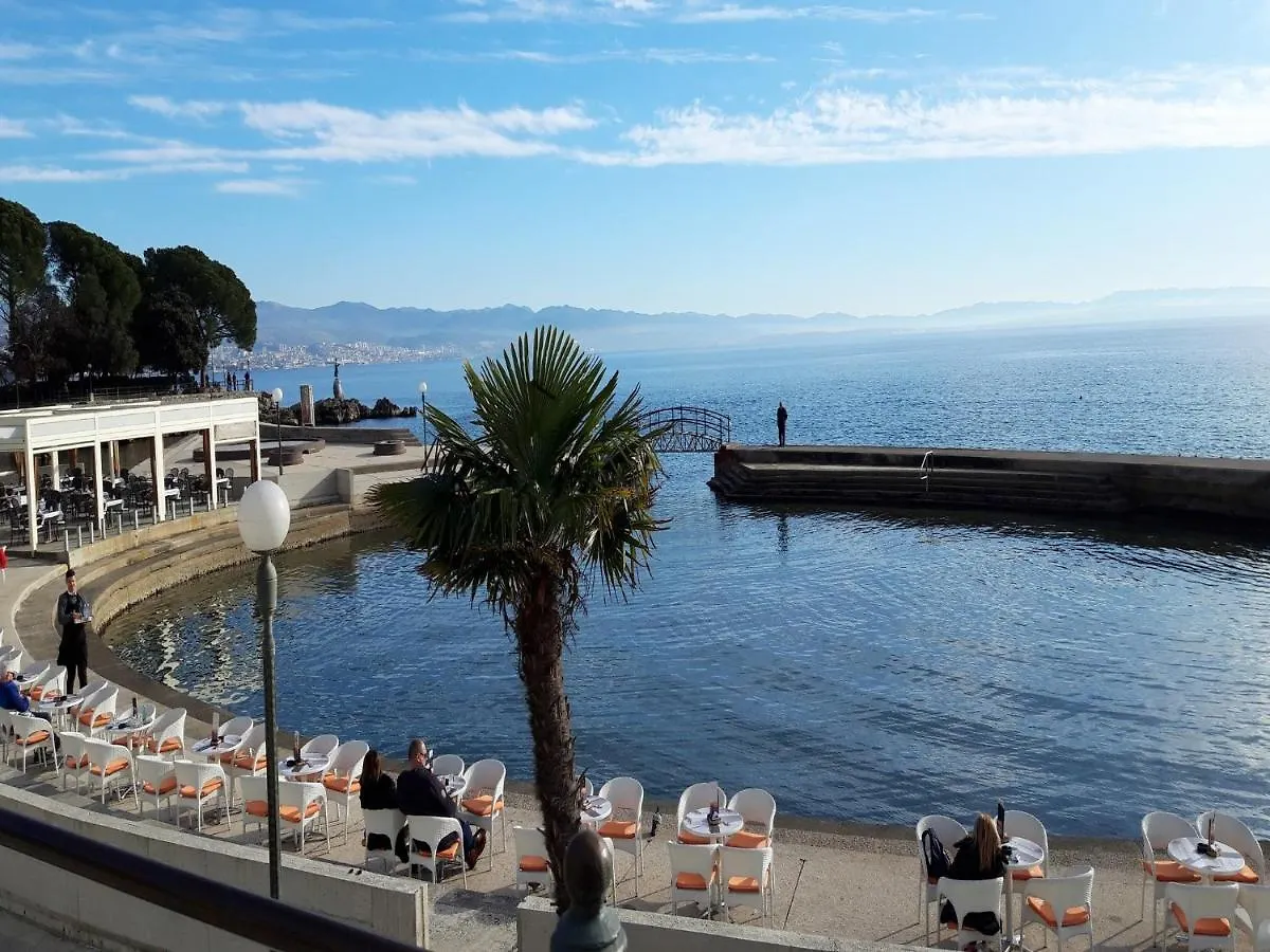 Apartment Damir Opatija